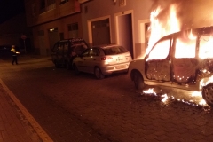2014-12-14 incendio coches2