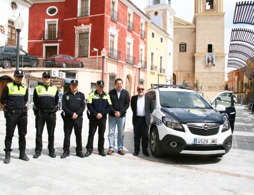 Presentación del nuevo vehículo de dotación oficial del Cuerpo de la Policía Local de Mula