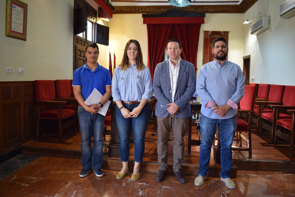 firma convenio ayto. mula agrupación musical muleña mayo 2017 - 2