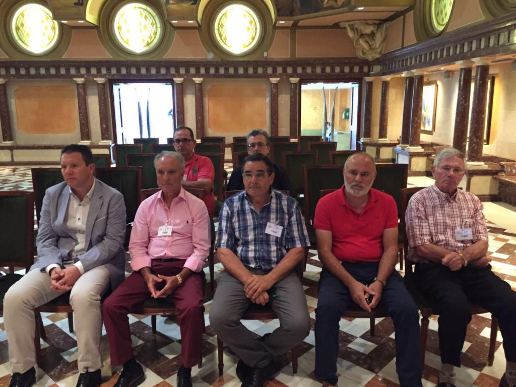 Foto Alcalde Asamblea Manantial Baños de Mula