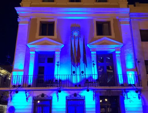 DESARROLLO LOCAL | Mula celebra el día de Europa iluminando la fachada del Ayuntamiento de color azul