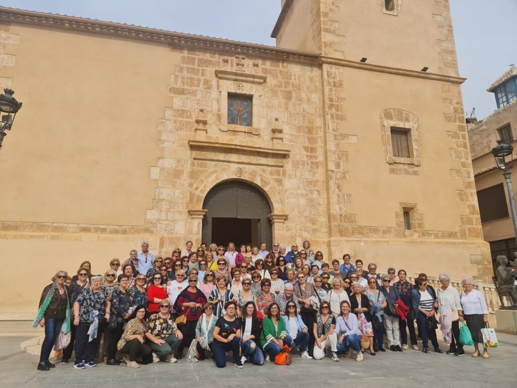 Encuentro de mujeres en Blanca