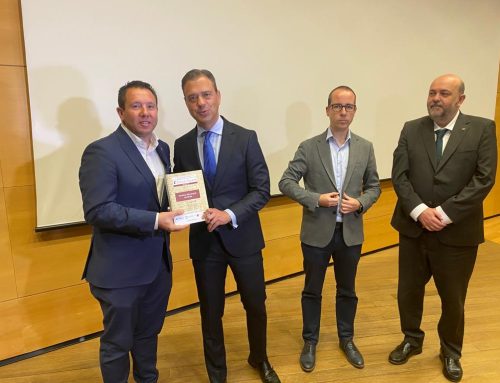 Proyecto Carmesí: Mula recibe el archivo digitalizado del Padrón de Vecinos de 1875
